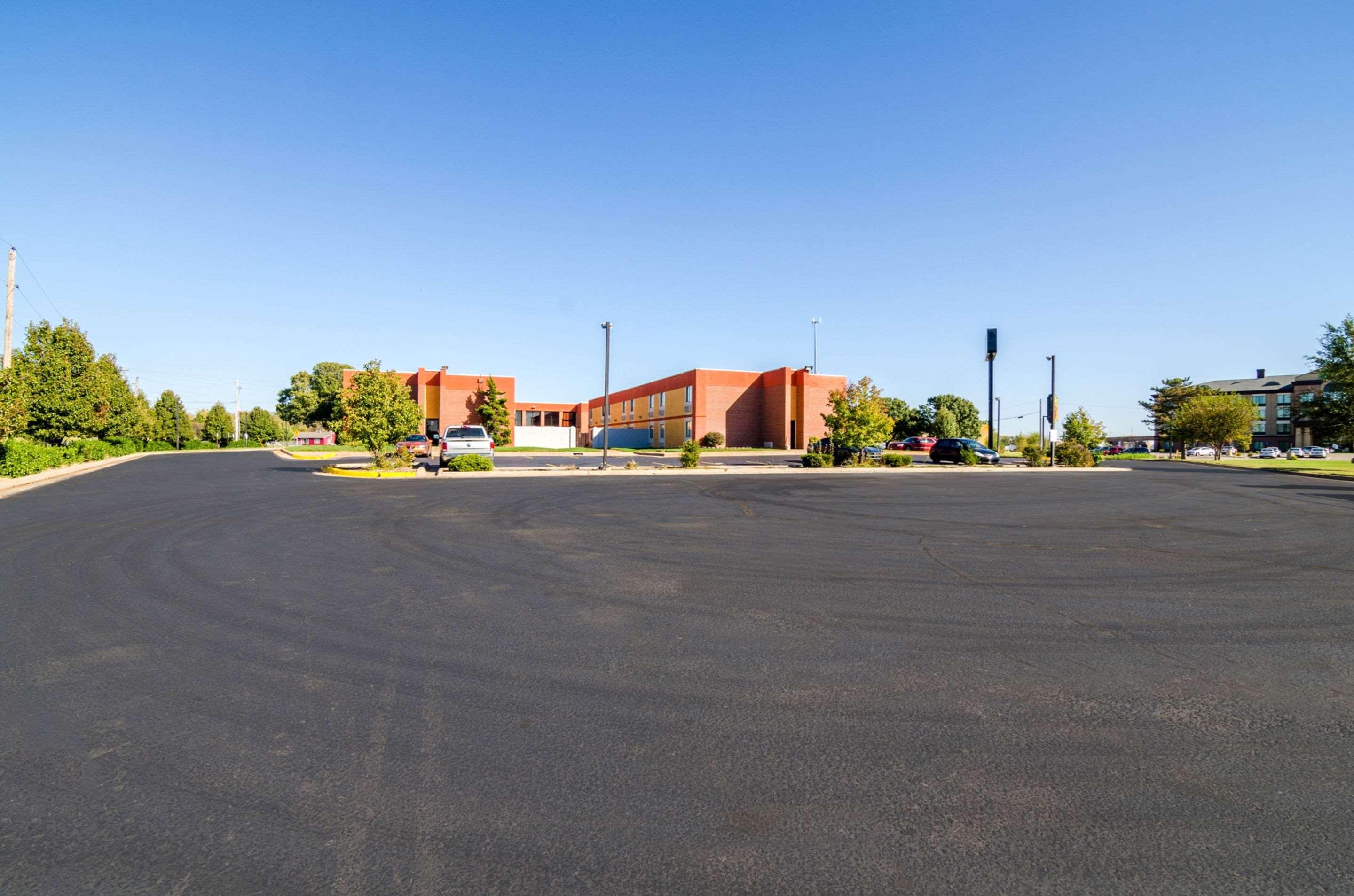 Quality Inn South Wichita Exterior photo
